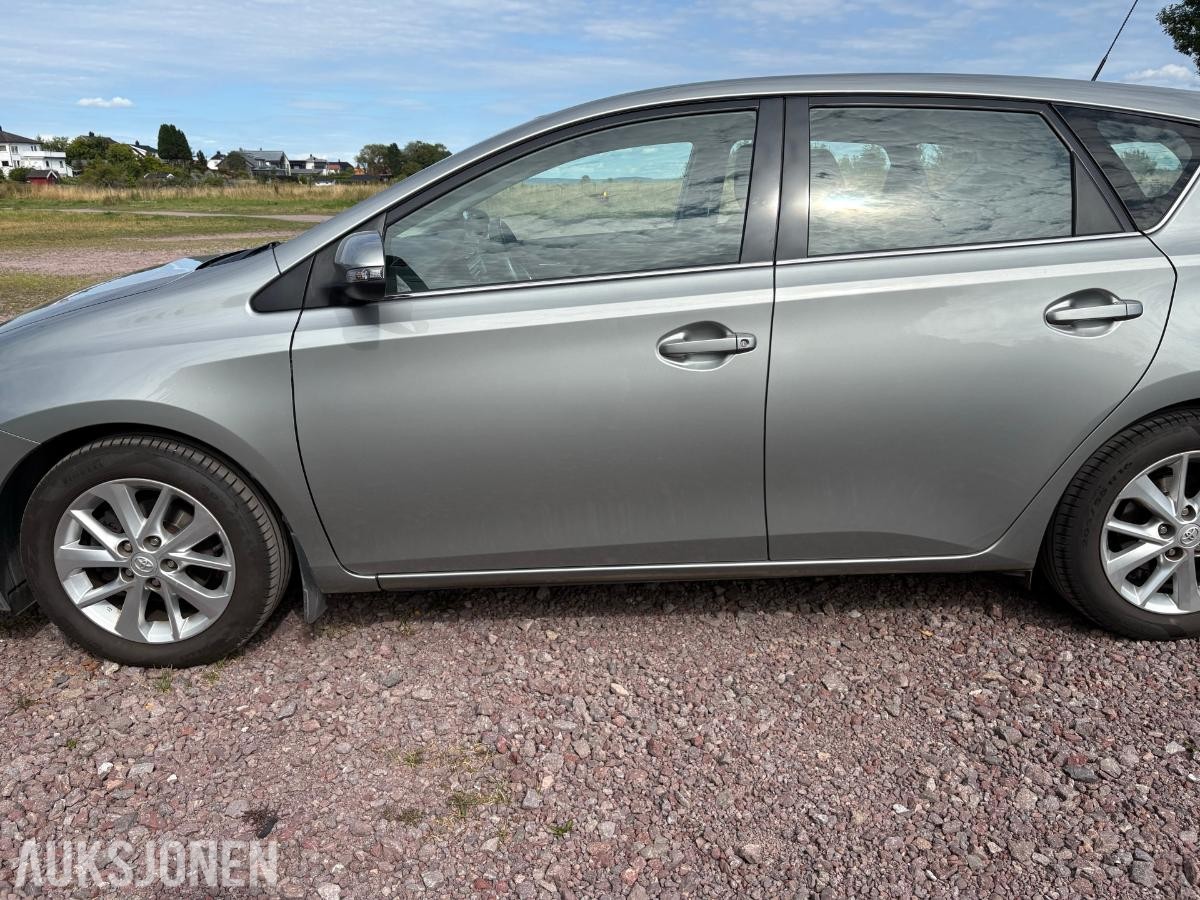 2013 Toyota Auris 1.3, 96238km, Hengerfeste, Ryggekamera